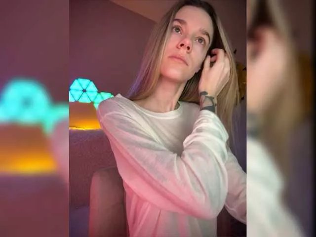 Damkiky on BongaCams