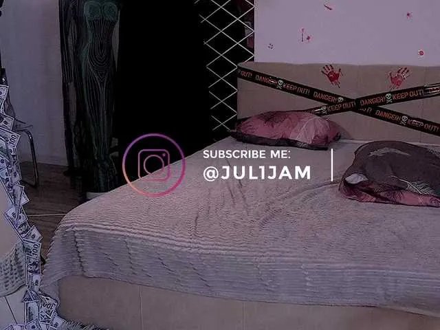 juli-jam on BongaCams