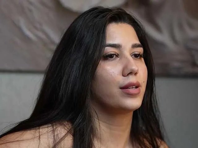 JuliaCoral —  PRIVATE OPEN 