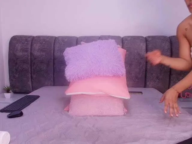 naia-blesed on BongaCams