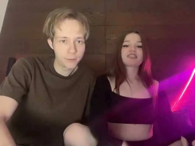 titsDestroy2007 on BongaCams