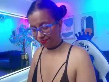 amber__rouge — GOAL: naked dance 300 [1000 tokens remaining] Welcome to my room! #hairy #hairypussy #bush #mature #latina