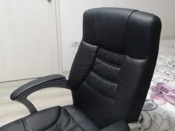 blue_eyes96 — Squirt in private !Lovense: Interactive Toy that vibrates with your Tips - Multi-Goal :  Oil boobs #lovense #bigboobs #squirt #curvy #blonde