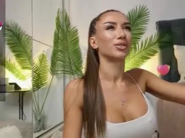 juliaquin on Chaturbate