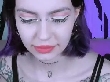 prettybones on Chaturbate