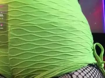 queenlamia on Chaturbate