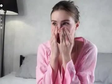 shanelfun — G: play with my bra<3| welcome to Emmy's room | I'm #new here | Welcome everyone | #18 #shy #cute #teen [0 tokens remaining]