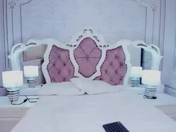 sofi_naughty18 — Im a bad girl naught, and my ass need be punished, do u want daddy ?? #skinny #daddysgirl #18 #tease #bigass