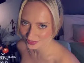 yvie_ —  Back with a tight little tan & no self-control  Fav Patterns = 155/255  Random Vibe = 69  Random Time = 99  222secVibe = 1212  Win Lush Control&Snap=102