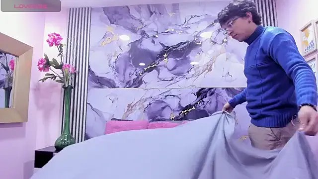 Desire_Ecstasy on StripChat