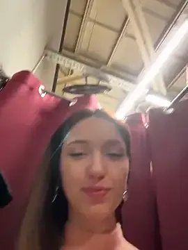 DollyTall — Freechat on StripChat