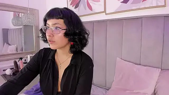 Haru_Bonny on StripChat