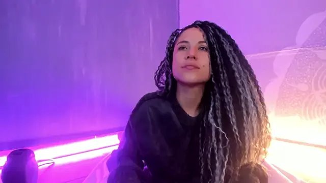 Hellen_dumont on StripChat