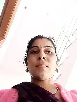 Hot_ree85 on StripChat