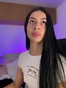 maddy_bronw_ on StripChat