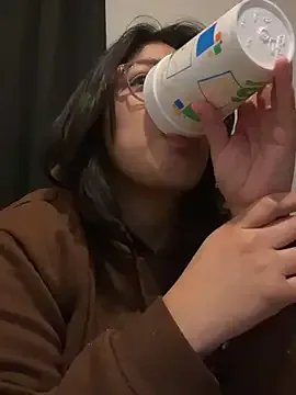 miacanela_xo on StripChat