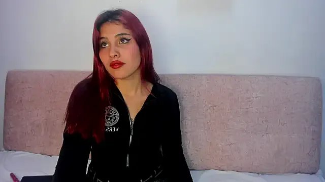 Nikki_and_Mayk on StripChat