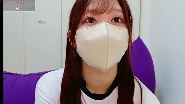 sara-a-jp on StripChat