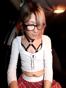 Timide_girl17 — Faites moi jouir+ godage