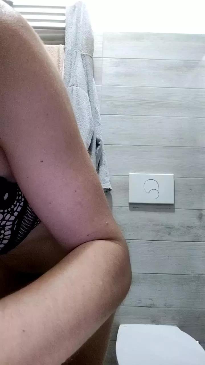 Photos of Caledoniax2 from Cam4 is Freechat