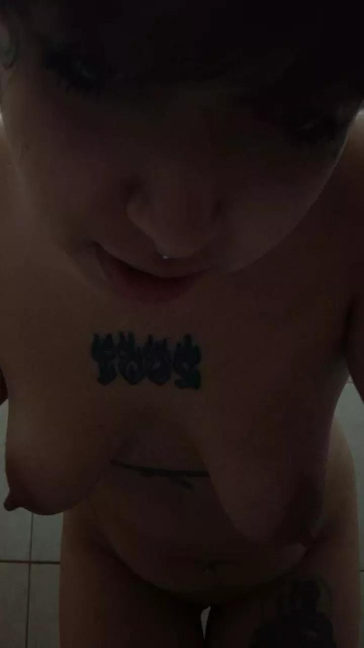 Photos of Kittydemon666 from Cam4 is Freechat