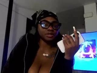 Photos of pyteee from CamSoda is Freechat