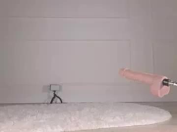 ake_mi model from Chaturbate