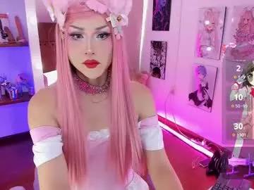 Check-out our cam rooms range and converse on a personal level with our delicious livecams streamers, showing off their spicy curves and toys.