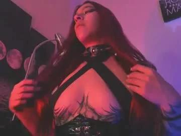 Check-out our cam rooms range and converse on a personal level with our delicious livecams streamers, showing off their spicy curves and toys.