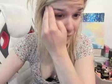 Photos of artsyandcraftsy_ from Chaturbate is Freechat