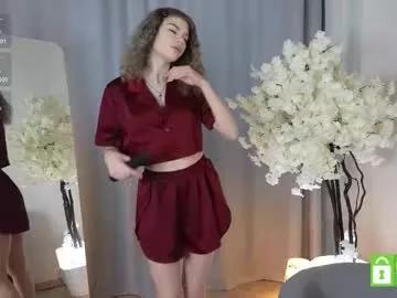 berry_bloom from Chaturbate is Freechat