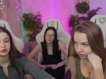 Check-out our cam rooms range and converse on a personal level with our delicious livecams streamers, showing off their spicy curves and toys.