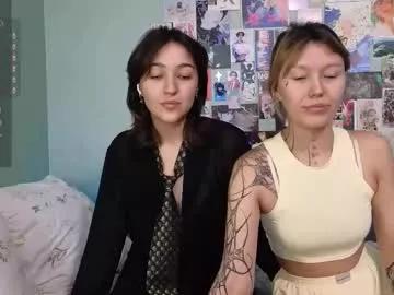 buyonegettwo model from Chaturbate