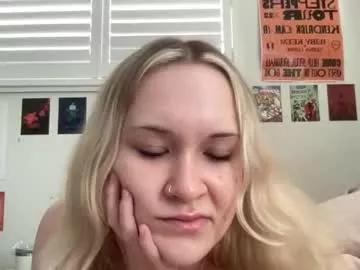 Photos of daisyyybabyxo from Chaturbate is Freechat