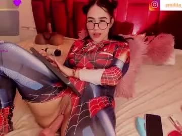 Check-out our cam rooms range and converse on a personal level with our delicious livecams streamers, showing off their spicy curves and toys.