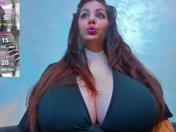 emmabigbobbs from Chaturbate