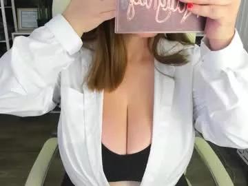 essensual_ from Chaturbate is Freechat