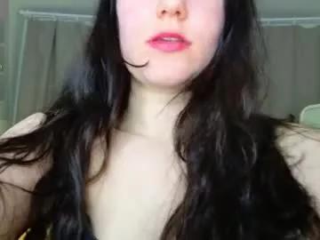 holly_kittenss from Chaturbate is Freechat