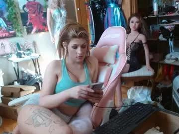 Check-out our cam rooms range and converse on a personal level with our delicious livecams streamers, showing off their spicy curves and toys.