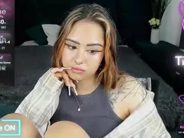 Check-out our cam rooms range and converse on a personal level with our delicious livecams streamers, showing off their spicy curves and toys.
