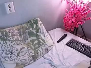 kira_briis from Chaturbate is Freechat