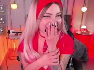 lara_bombshell from Chaturbate