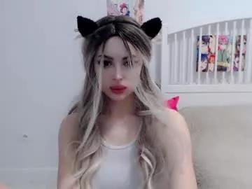lily_rose_d from Chaturbate