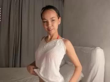 lornacutsforth model from Chaturbate