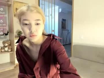 love_peace_here model from Chaturbate