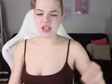 maya_blonde18 from Chaturbate