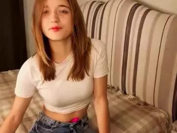 mewaura from Chaturbate is Freechat