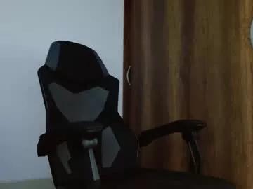 noah_jhonsonn from Chaturbate is Freechat