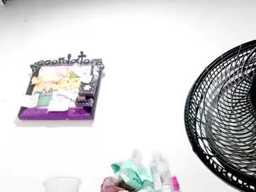 petiteivoryqueen from Chaturbate is Freechat