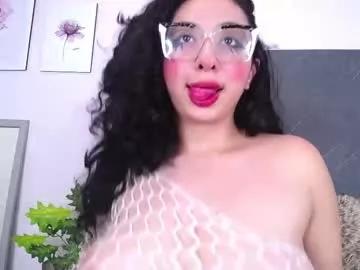 rosechernova from Chaturbate is Freechat